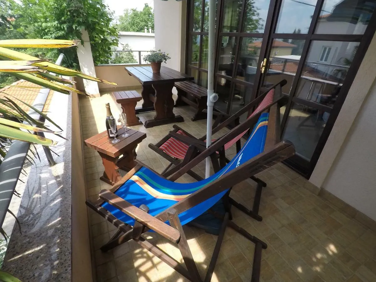 Apartment Apartman Stefanija Selce Croatia